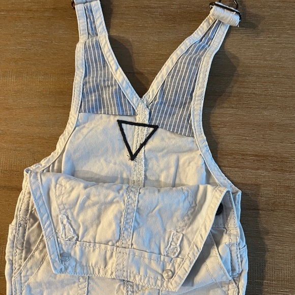 OSHKOSH | CARTER’S Boy 7-Piece Bundle | Preowned | 3 Months - Picture 11 of 16